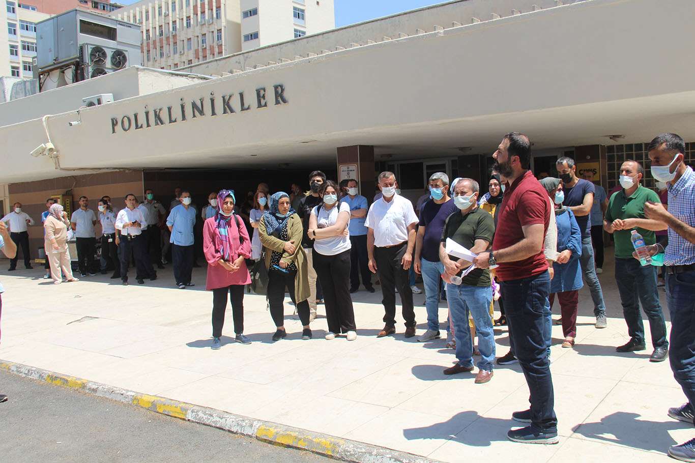 Sağlık İş Sendikasından Dicle Üniversitesindeki uygulamalara tepki Sağlık İş Sendikasından Dicle Üniversitesindeki uygulamalara tepki
